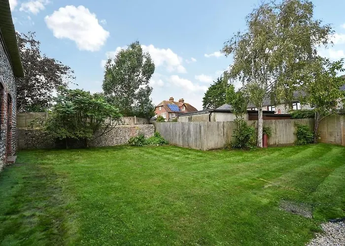 The Garden Flat At Walnut Tree House