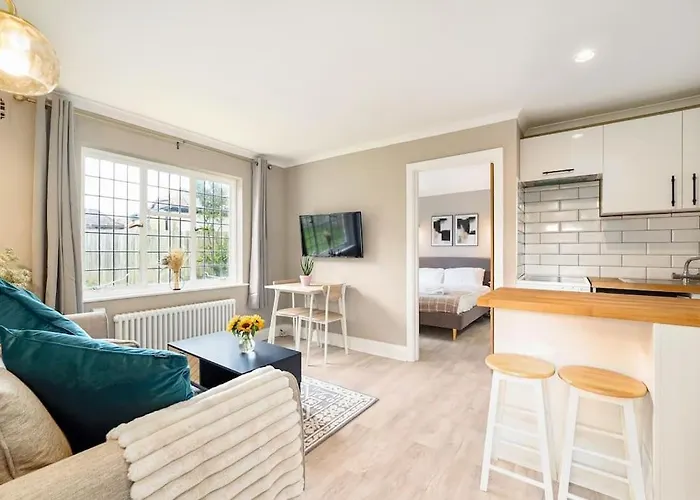 The Garden Flat At Walnut Tree House
